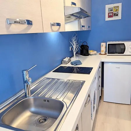 Apartment Dergano Metro Large Design Studio