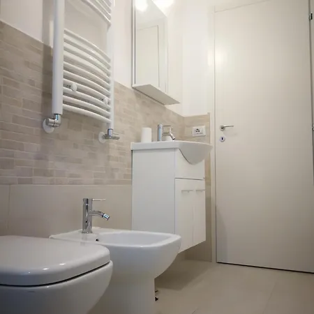 Dergano Metro Large Design Studio * ميلان